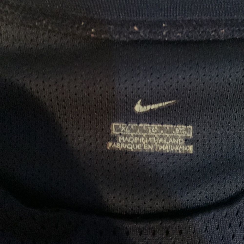 Nike Mesh Center Check - Picture 2 of 4